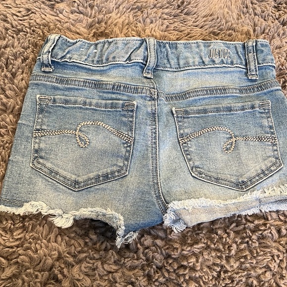 Justice Classic Denim Shorts with stars - Picture 2 of 3